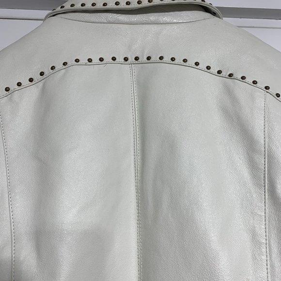 Leather Jacket white with studs, collar size large - Picture 4 of 9